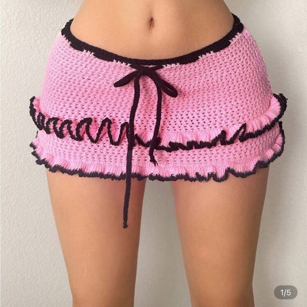 Pink Knit Ruffle Shorts